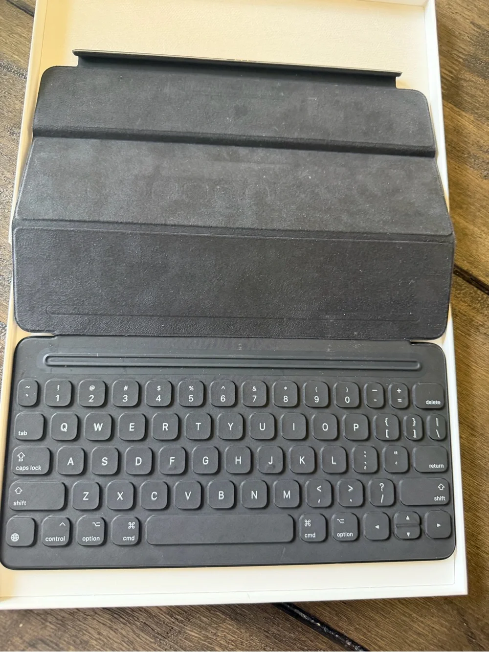 Apple White iPad Accessory Box Insert